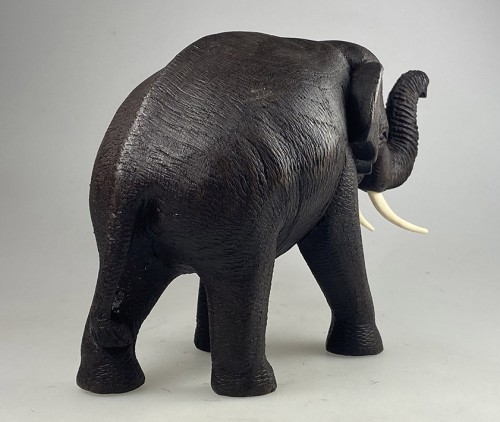 Elefant, schwarz, Rüssel nach oben (ca. 15 cm)